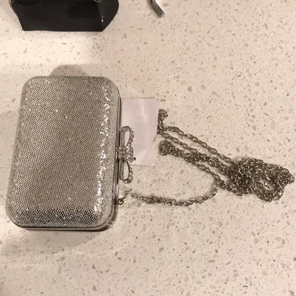 Sparkle bow minaudiere - Picture 4 of 4
